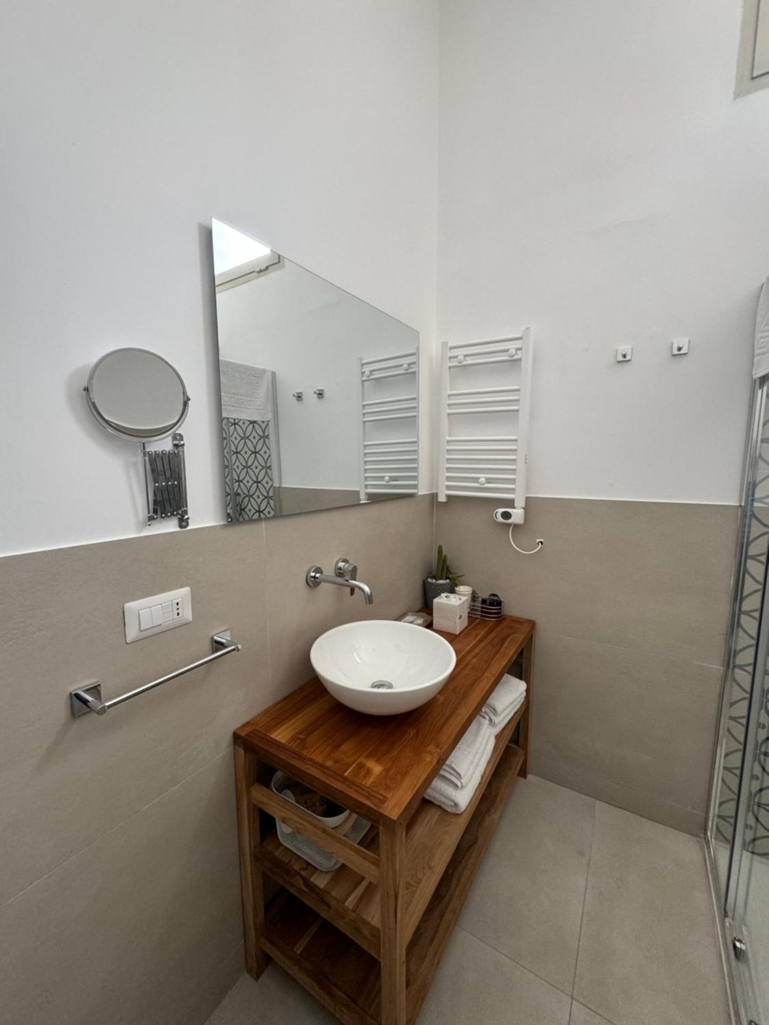 Zefiro Suites Лече Екстериор снимка
